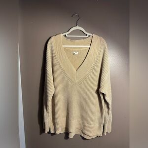 Aerie  Size L wide v-neck oversized distressed sweater Women’s Chunky Knit